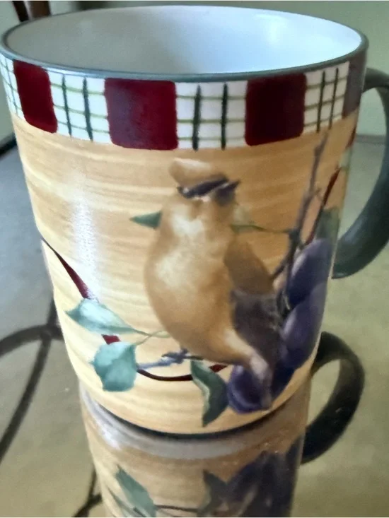 Set of 4 Decorative Ceramic Mugs from the Lenox Winter Greetings Collection - Picture 6 of 10